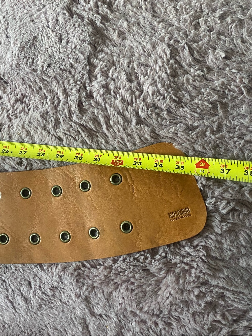 Designer leather wide belt by Moschino - Picture 6 of 8